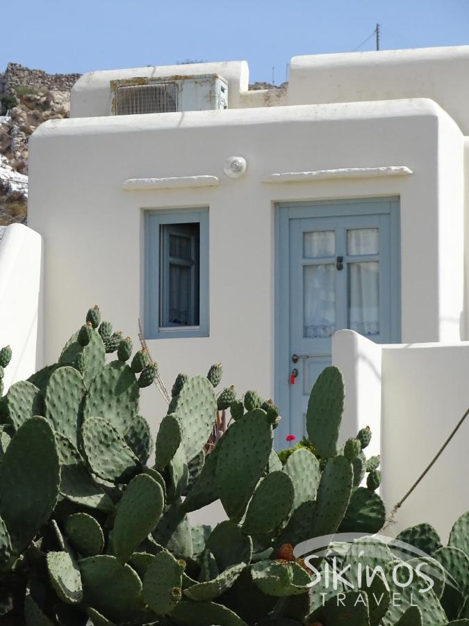 Traditional Apartment In Kastro Sikinos Exterior photo